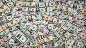 خسائر حادة.. هبوط مفاجئ في مؤشر الدولار أمام العملات العالمية الرئيسية